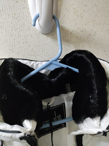 Mark Alan New York Puffer Jacket donna XL bianco pelliccia sintetica orlo foderato - Foto 13 di 16