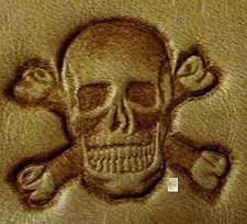 CRAFTOOL - TANDY LEATHER FACTORY 3D STAMP 8547-00 - SKULL  CROSSBONES