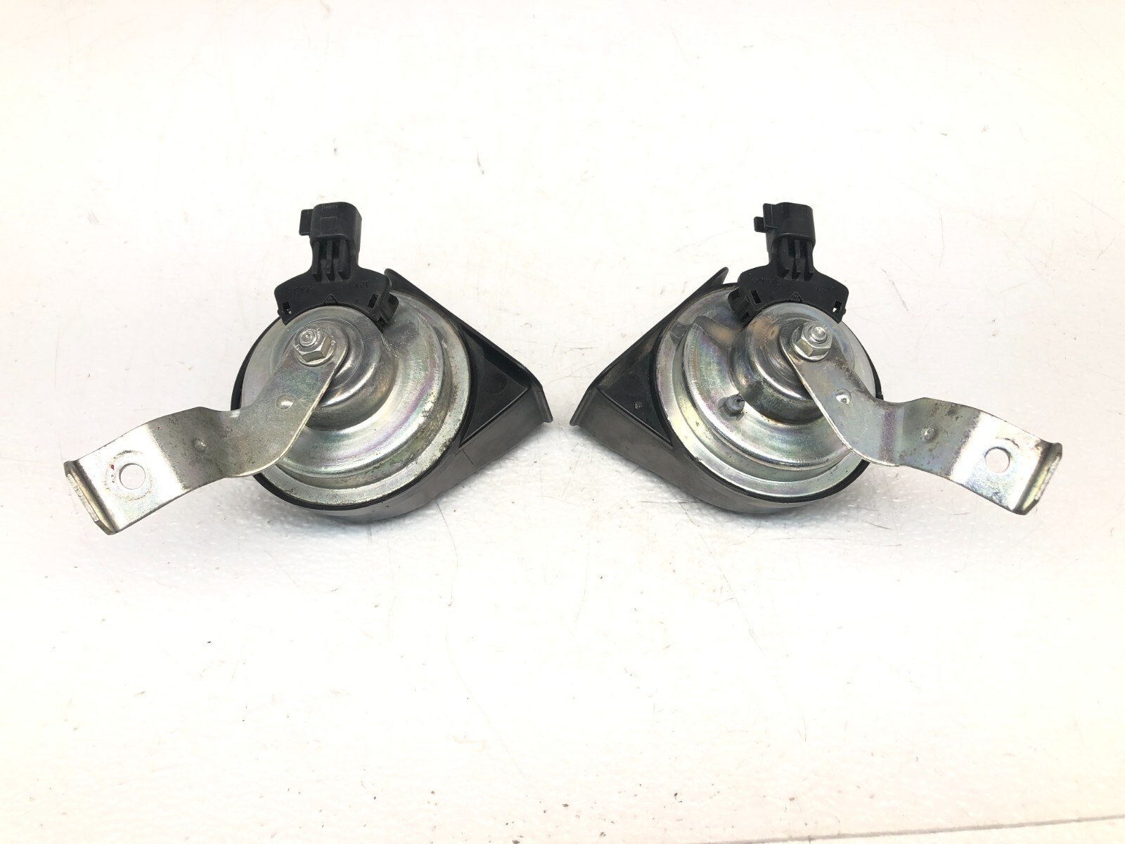 2014-2020 MASERATI GHIBLI SQ4 HIGH & LOW TONE HORN OEM.