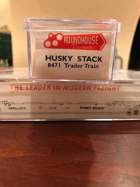 Roundhouse N scale TWO 48' Husky Stack well cars #8471 Trailer Train rapido NOS - Image 4 of 4