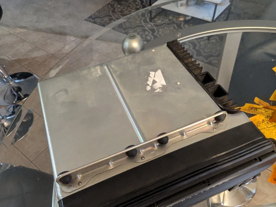 HARMAN/KARDON PARA RADIO/REPRODUCTOR DE CD HARLEY-DAVIDSON BE7680 76160-06 SIN PROBAR Foto 2 de 4