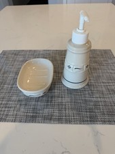 Longaberger Pottery 2 Pc Set - Classic Blue Soap Dish  Lotion Dispenser