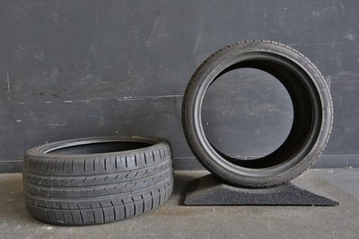 2x Kumho Ecsta LE Sport 235/35ZR19 91Y Sommerreifen