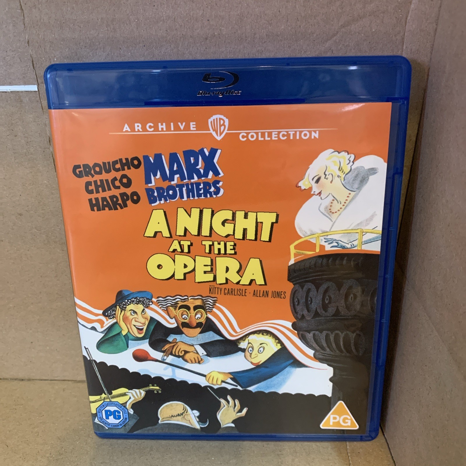 NIGHT AT THE OPERA A Bluray