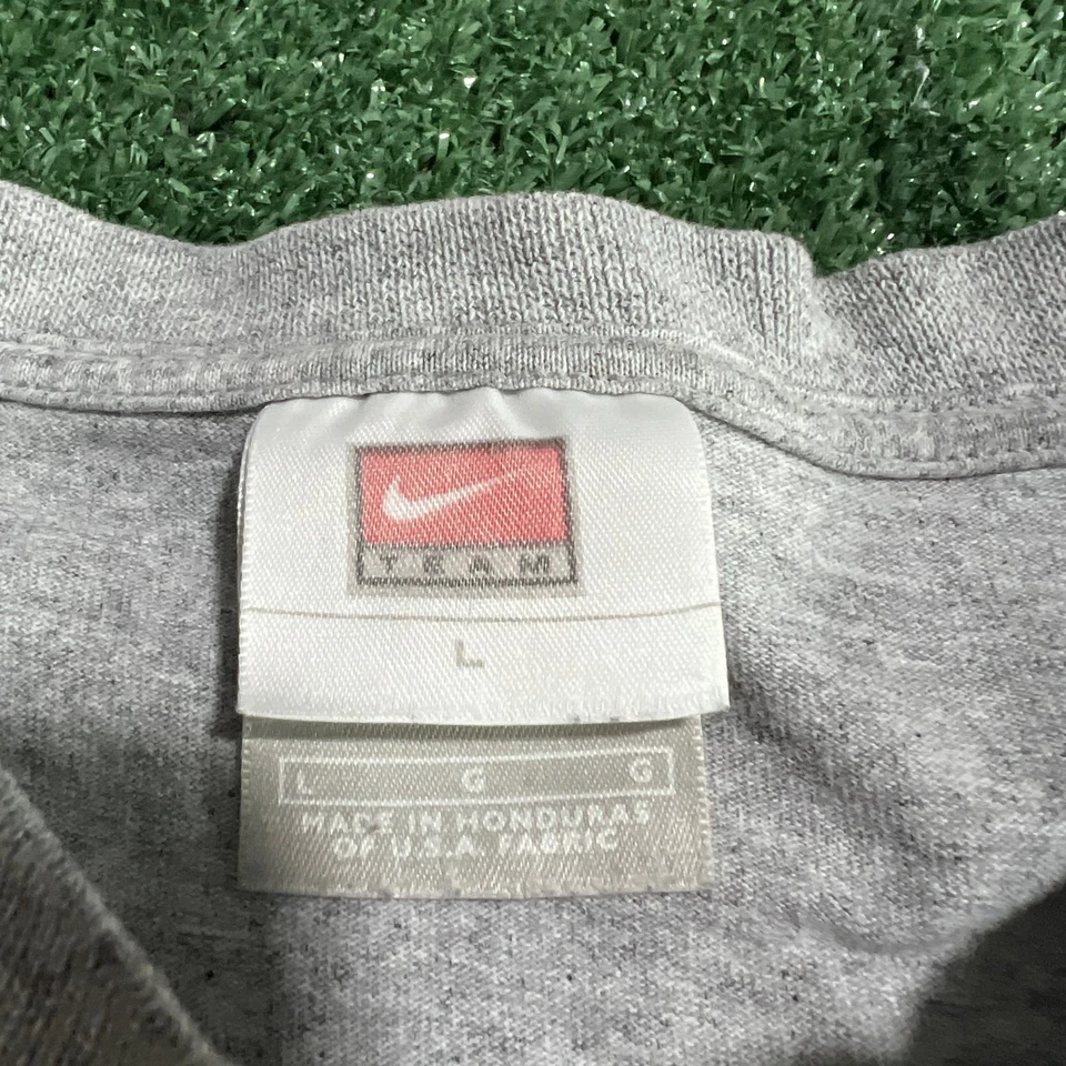 Vintage Nike Texas A&M Aggies T-Shirt Mens Large Gray Center Swoosh Spellout Y2K - Image 2 of 4