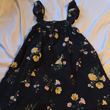 Old Navy Girls 5T Black Floral Sundress Square Neck Smocked Ruffle Sleeveless