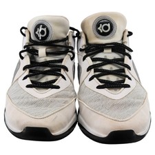 Aaron Boone Yankees Autographed 2025 Game Used Grey Nike KD 16 Shoes (CX Auth)