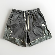 Nike Air Jordan Women  s Shorts Essentials Diamond Black Gym Workout Size Large