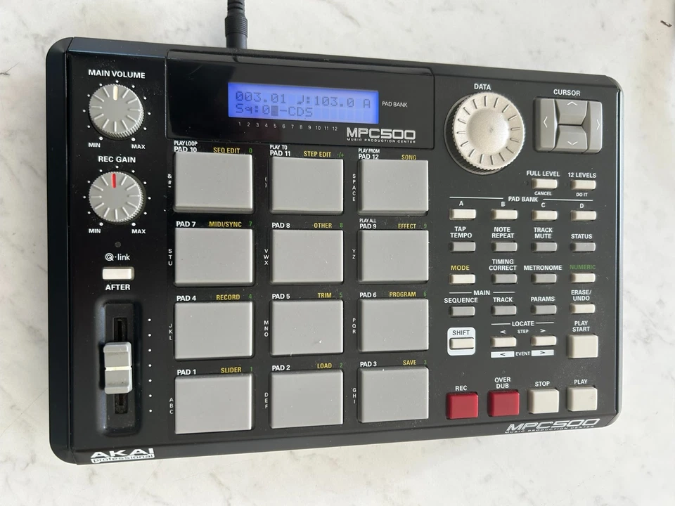 Akai mpc500 - Bild 2 von 4