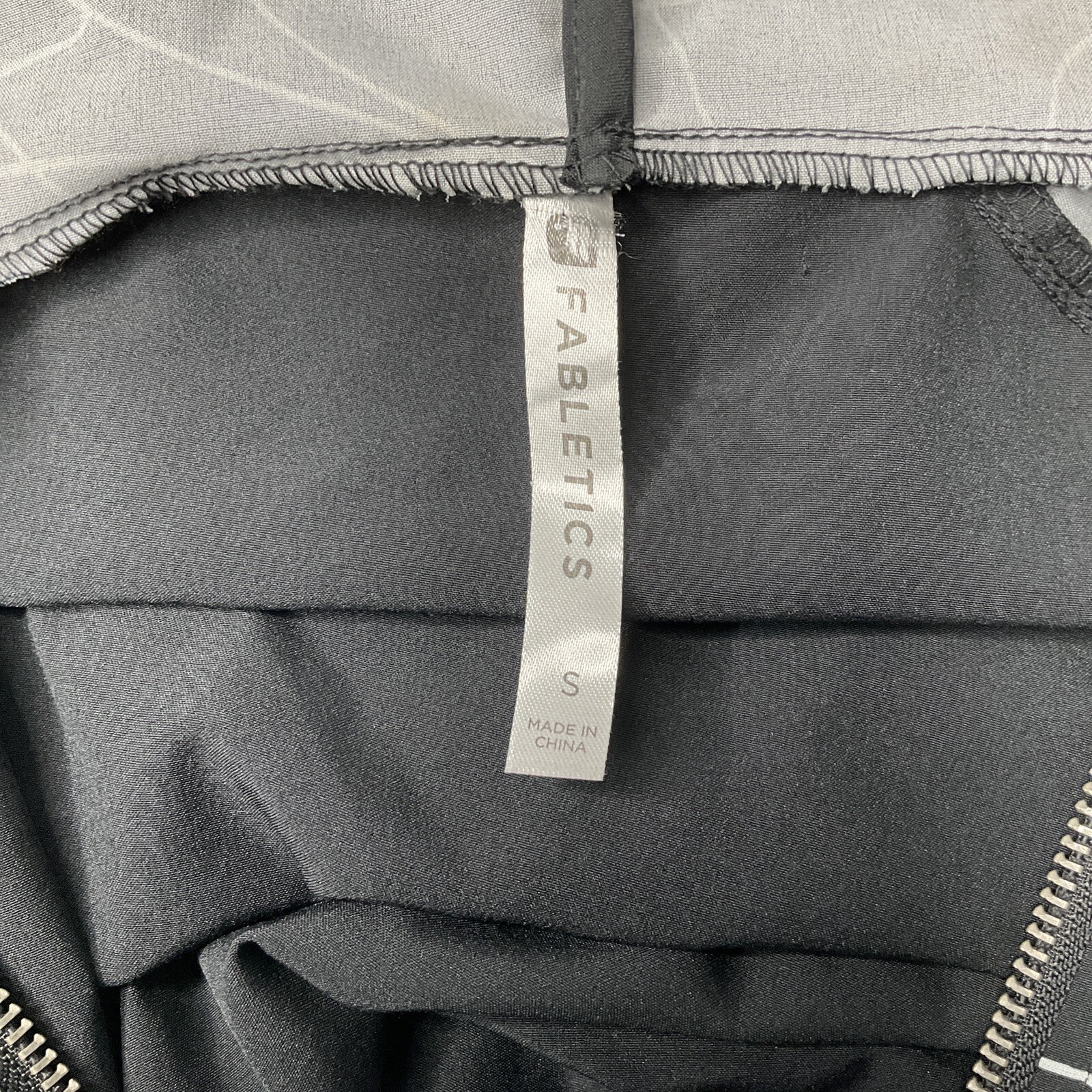 Fabletics Jacket Jiae  Full Zip Black  Lightweigh… - image 8