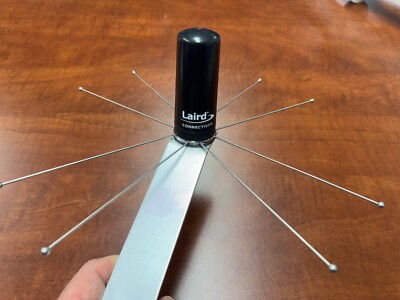 Laird  AKIT-TRA6927M3-001, 4G/3G Multiband Phantom Antenna