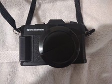 Vintage Sports Illustrated 35mm Film Camera With Case - UNTESTED - BRAND NEW