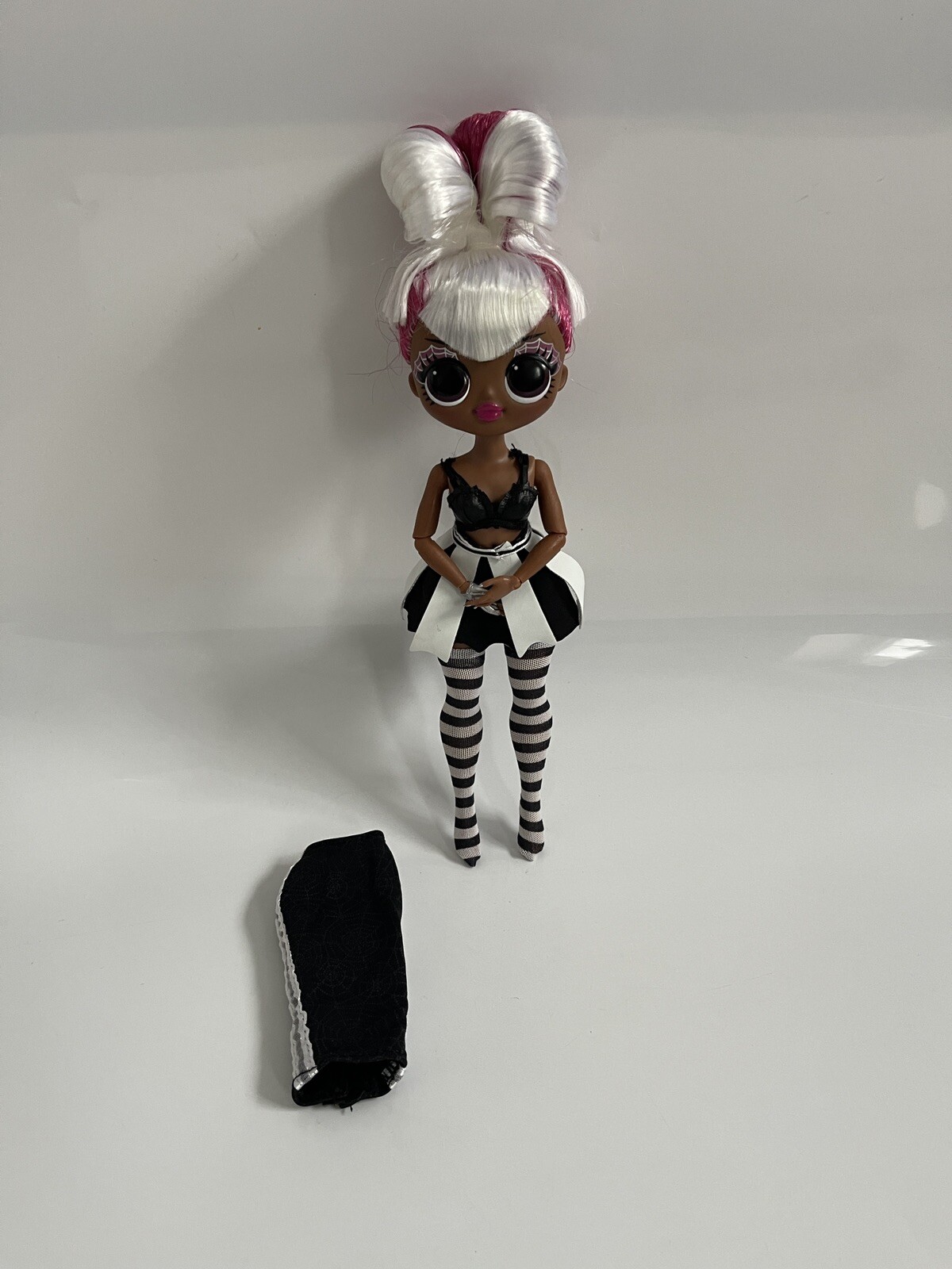 LOL Surprise OMG Movie Magic Spirit Queen Fashion Doll Halloween