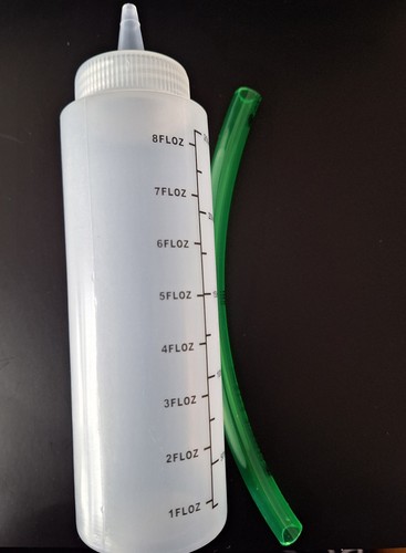 Auffüllhilfe Quick Eco . Auffüllflasche mit Schlauch durch das Ventil Einfüllen. - Bild 1 von 8