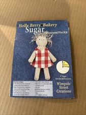 New WIMPOLE STREET CREATIONS Holly Berry Bakery Sugar Ornament/ Pin Kit