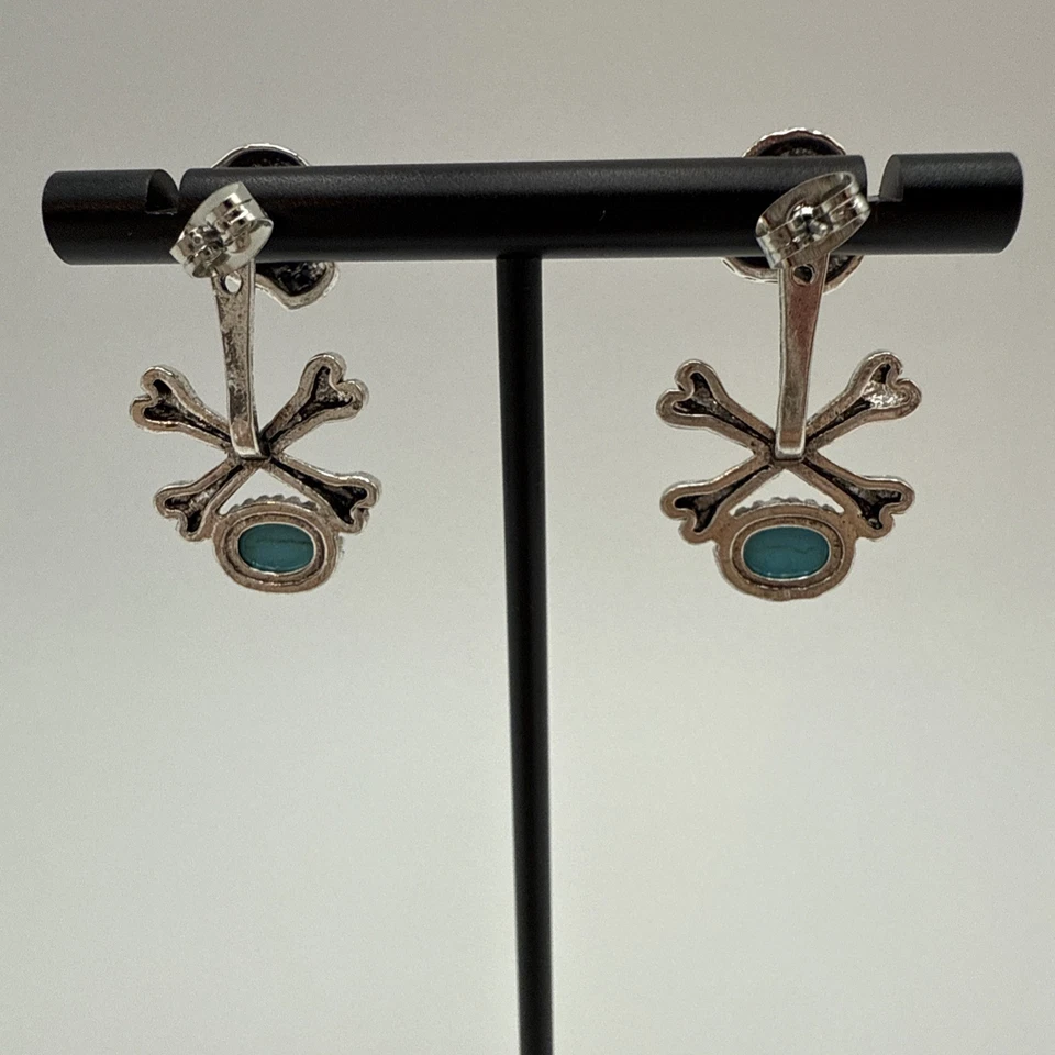 Pendientes Chaquetas Calavera Huesos Cruzados Imitación Turquesa Halloween Tono Plata Gótico Foto 3 de 4