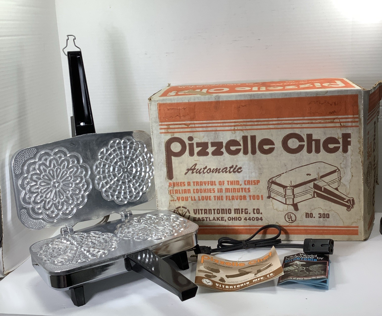 Pizzelle Chef 300 Italian Cookie Baker Press Brand New In Box Brand New In Box