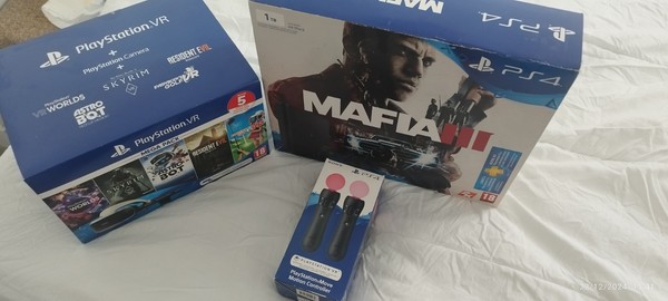 ps4 slim 1tb+ PS VR
