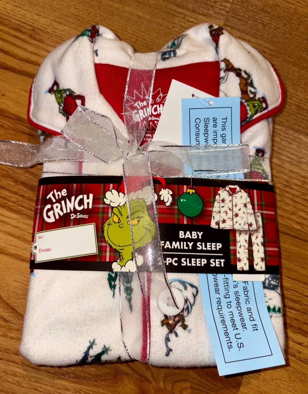 DR SEUSS GRINCH FAMILY CHRISTMAS PJS~2 PC FLANNEL PAJAMAS~UNISEX~YOUTH S 6/7~NWT