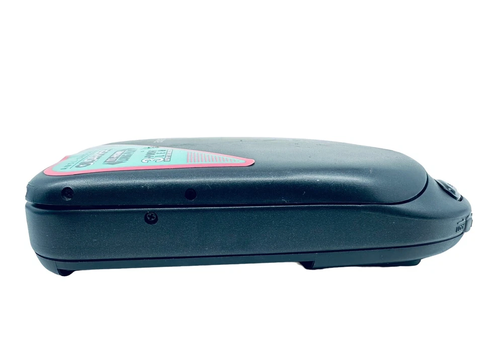 CD player portátil AIWA XP-33 Walkman superbaixo prata sem peças de energia apenas B707 - Imagem 4 de 4