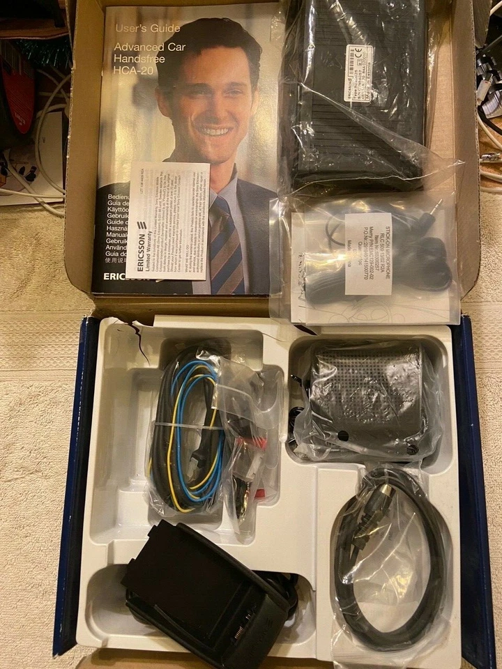 Sony Ericsson Advanced автомобиля громкой связи HCA-20 + подставка/система кабель DPY901222R2A  - Изображение 2 из 3