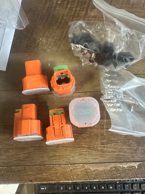 JONHON,  EVH2-N2TK-TDA,  Connectors  Lot of 5, New, Shipped Priority Mail