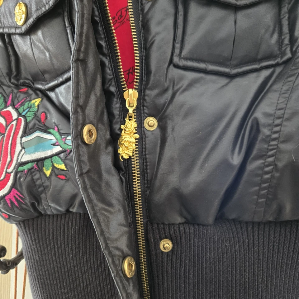 Impresionante Raro ED HARDY Por Christian Audigier Y2K Bordado Abajo Chaleco Abombado M Foto 2 de 4