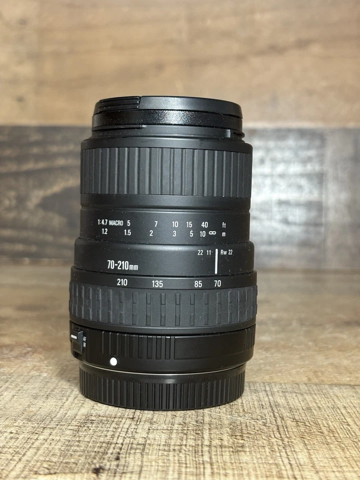 SIGMA 70-210mm f/4.0-5.6 UC Zoom Lens For CANON AF - Image 4 of 4
