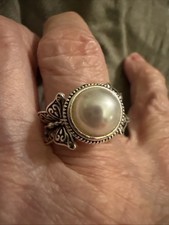 Symmetrical Butterflies On Each Side Of This Silver Size 7 Ring W/Faux Pearl