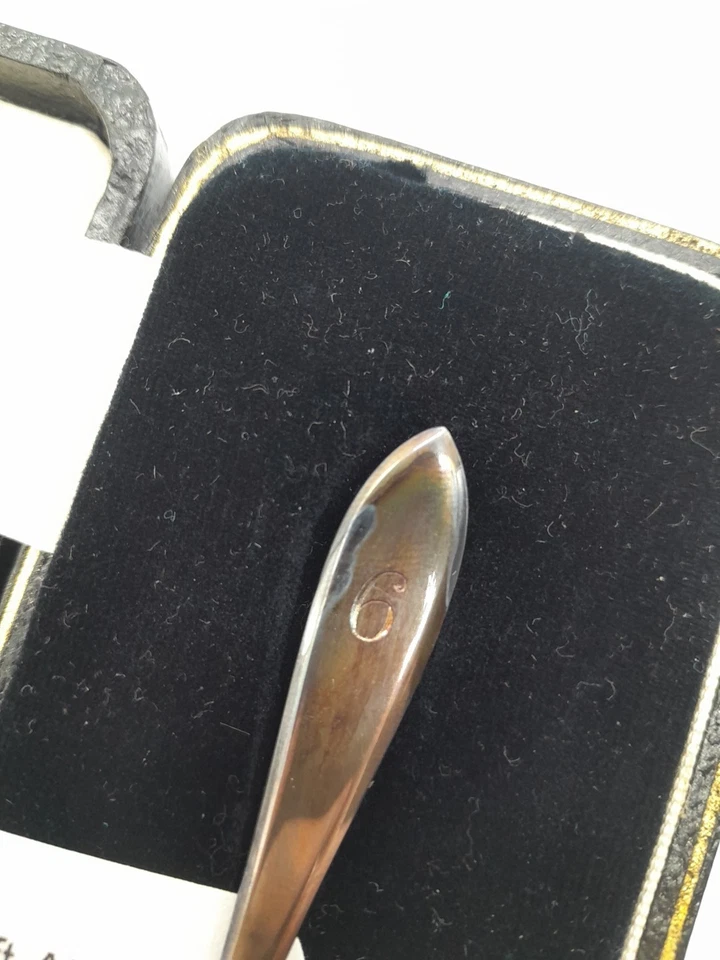 4 hallmarked silver teaspoons In Boxes - Image 4 of 4