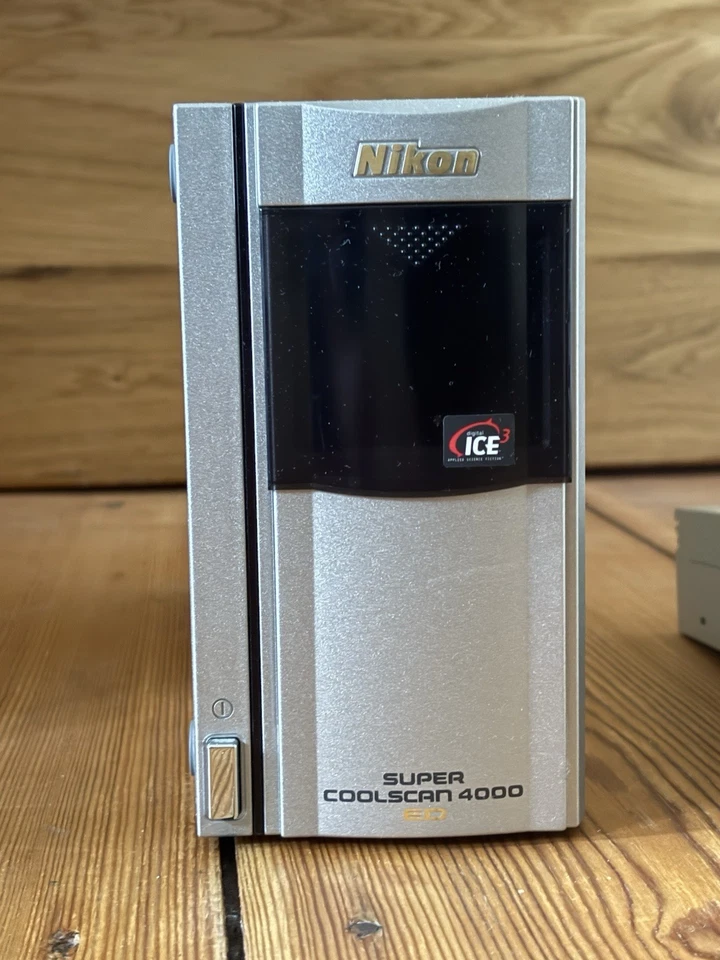 Nikon Coolscan 4000 Dia- und Negativfilm-Scanner Filmscanner Gebraucht Sehr Gut