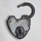 1900's Antique Original Heart-Shaped Black Metal Padlock, Rusted, Includes Key — photo 4