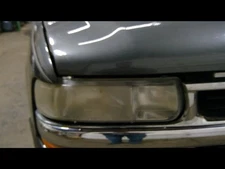 Passenger Right Headlight Fits 00-06 SUBURBAN 1500 1030264