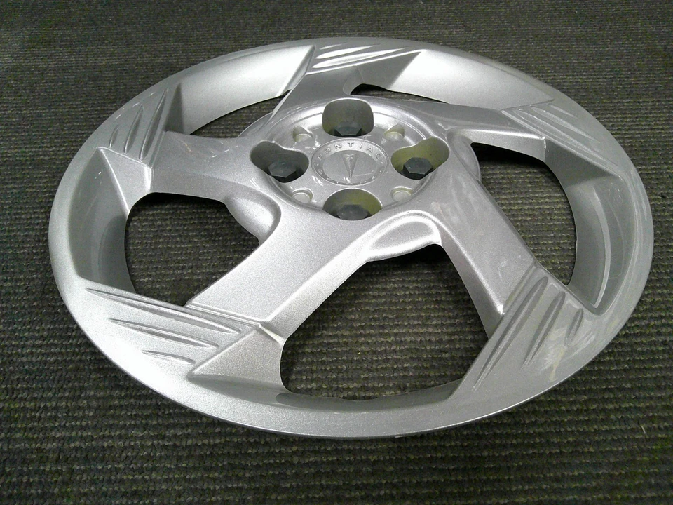 2005-2007 Pontiac G5 & Pursuit 15" OEM Silver Wheel Cover 9594007 5136  One/1 #2 - Image 2 of 4