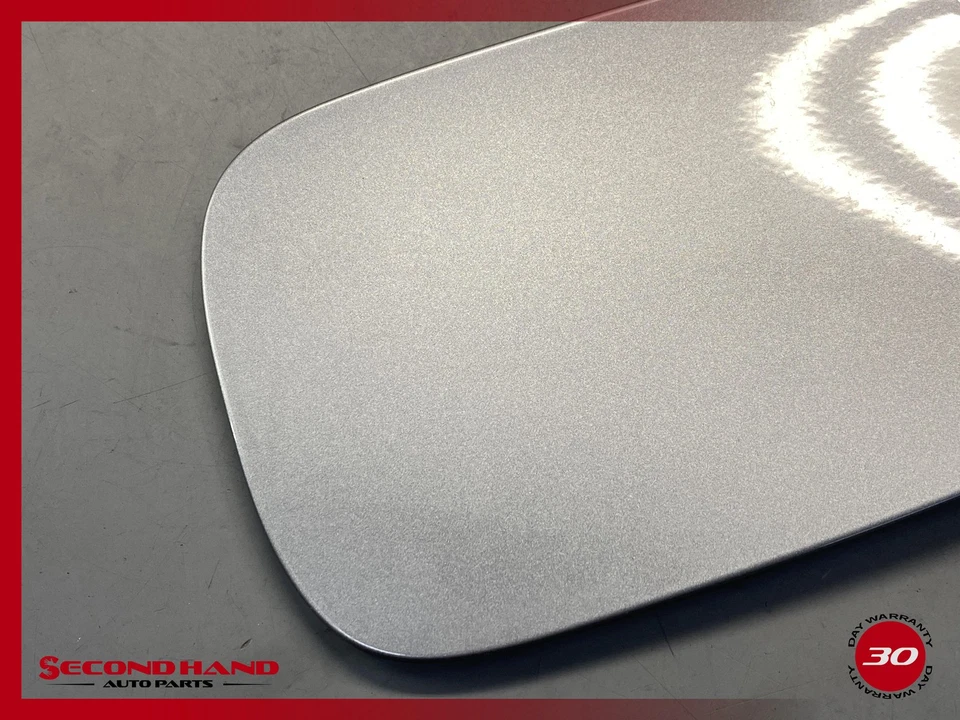 08-13 BMW 128i 135i LLENADOR DE COMBUSTIBLE PUERTA DE GAS TAPA DEL TANQUE ALETA GRIS Foto 2 de 4