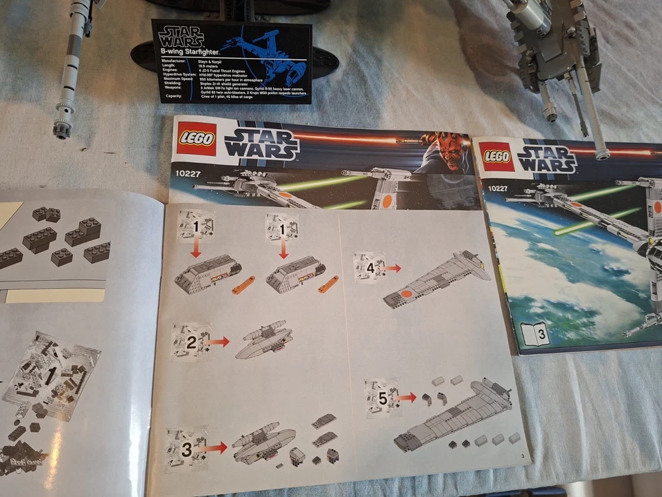 LEGO Star Wars 10227 B-wing Starfighter, foto 3 di 5