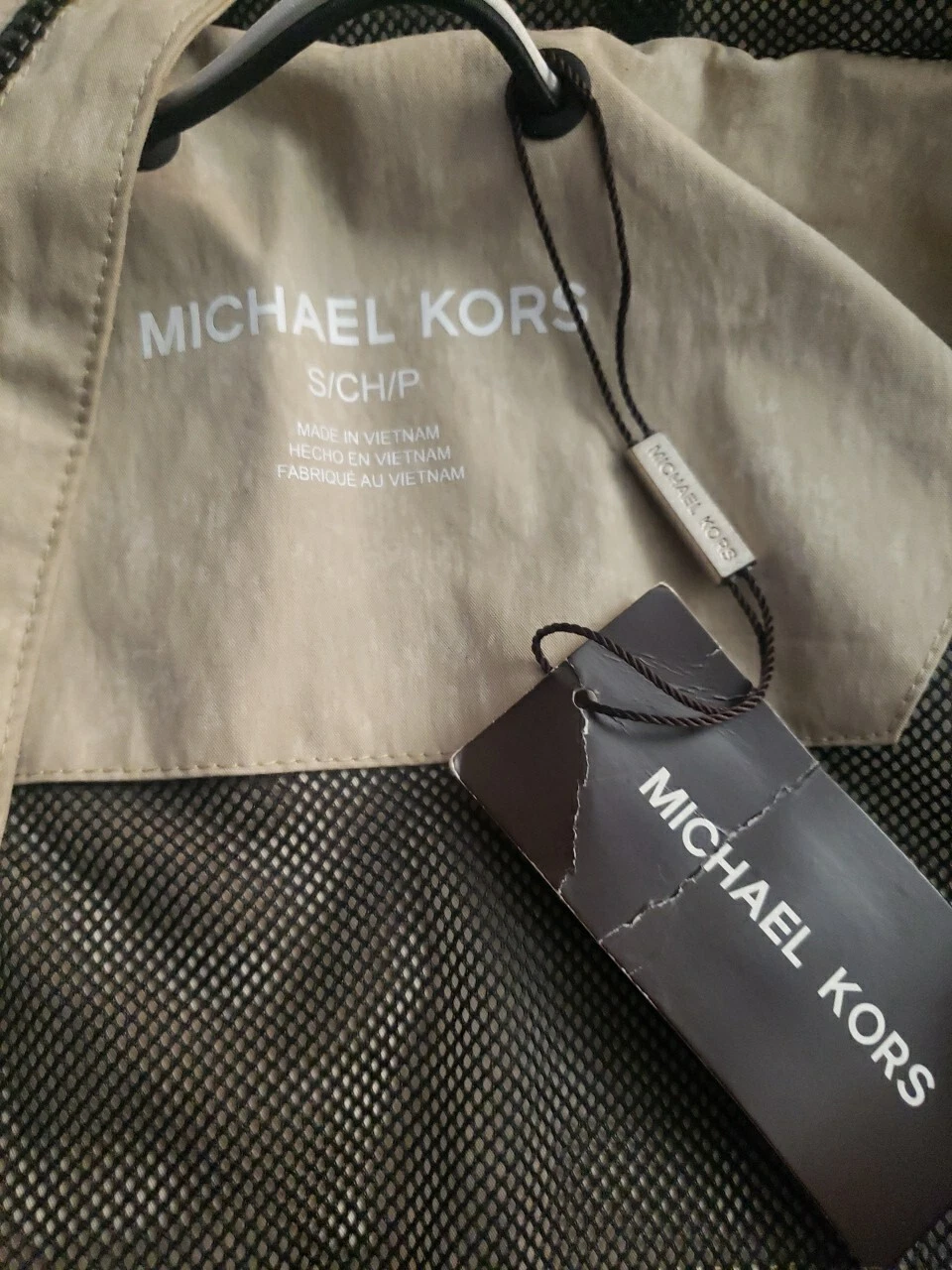 Giacca con cappuccio Michael Kors Cargo Nuova Small Dune