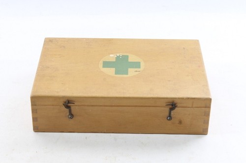 Age First-Aid Wood From 1937 Cross Vintage Collector Decor - Picture 5 of 8