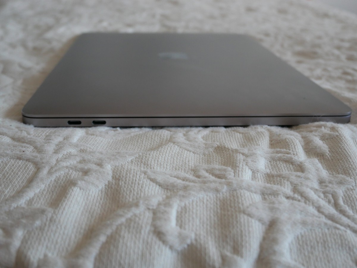 Apple MacBook Pro 13