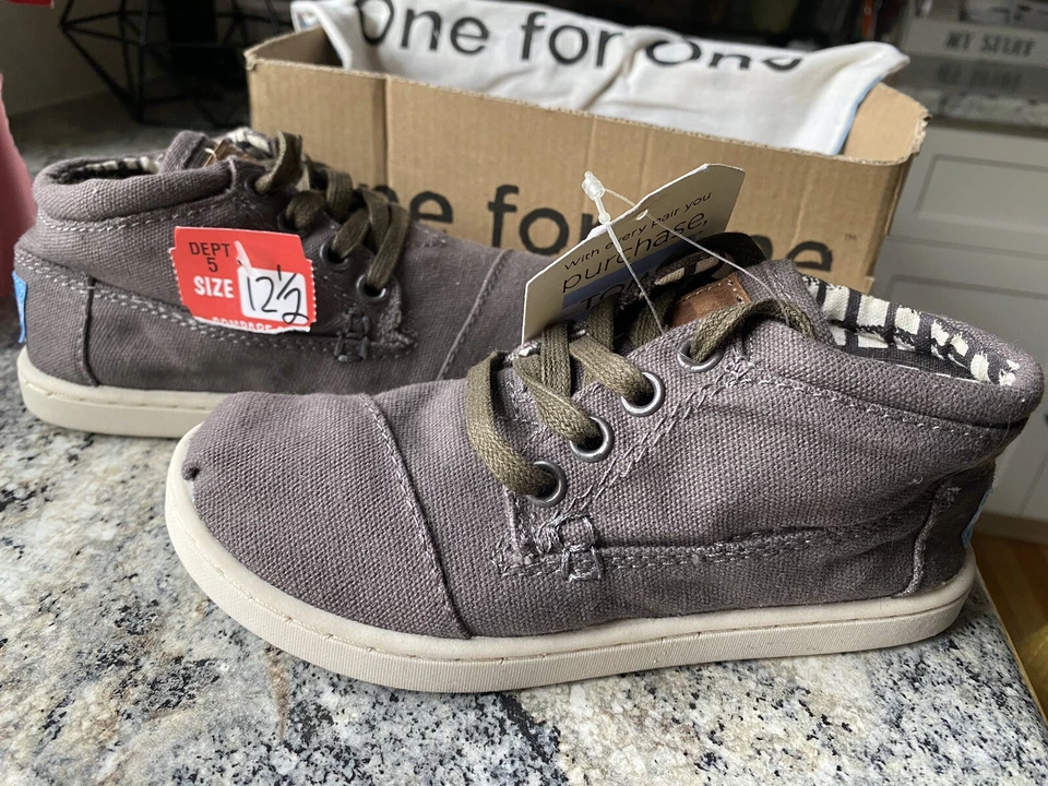 Toms Botas Kids молодежи высоты верхний повседневные туфли в пепельно-серый - размер молодежи 12,5 новый - Изображение 3 из 4