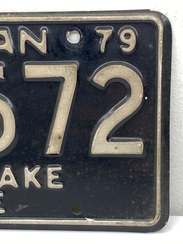 Michigan License Plate Great Lake State Black White # SCC-572 EXPIRATION 1979 - Picture 3 of 8