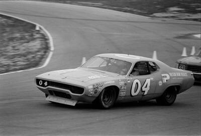 Hershel Mcgriff Drives His Plymouth Roadrunner 1973 Motor Racing Old Photo