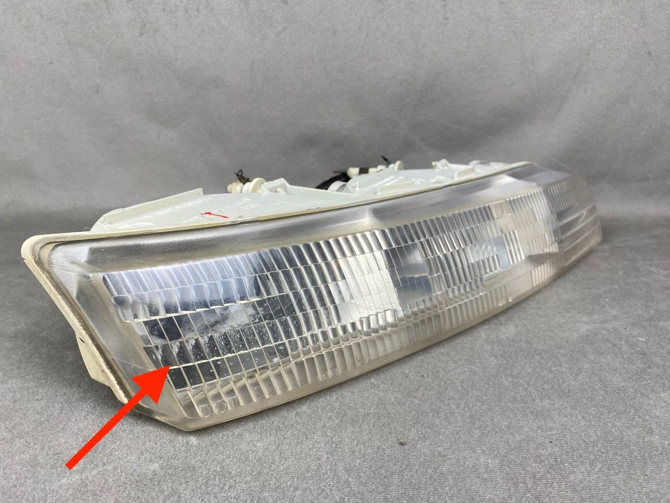 1993 1994 1995 1996 LLINCOLN MARK VIII правая пассажирская сторона ФАРА 968 - Изображение 3 из 4