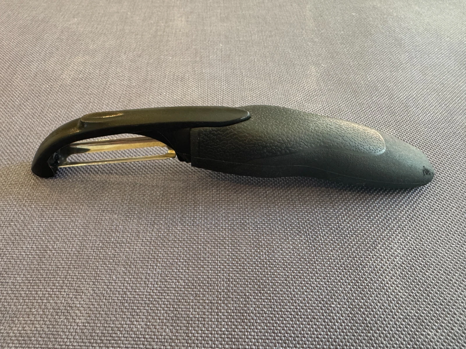 Cutco No 1501 Vegetable Peeler Dual Sided Stainless Blades Comfortable Grip USA
Opens in a new windo