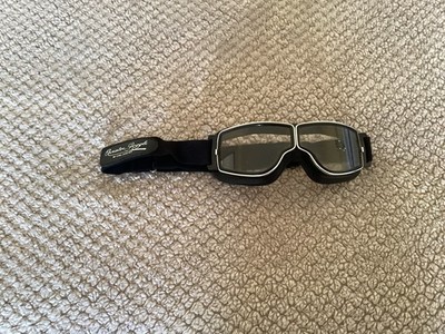 Verkauft von Davida Helmets Aviator Leon Jeantet Brille (T2) über Brille getragen 