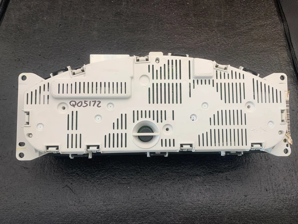 *Speedometer Instrument Cluster 2005 Nissan Xterra & Frontier 116,237 Miles 4x4 - Image 2 of 3