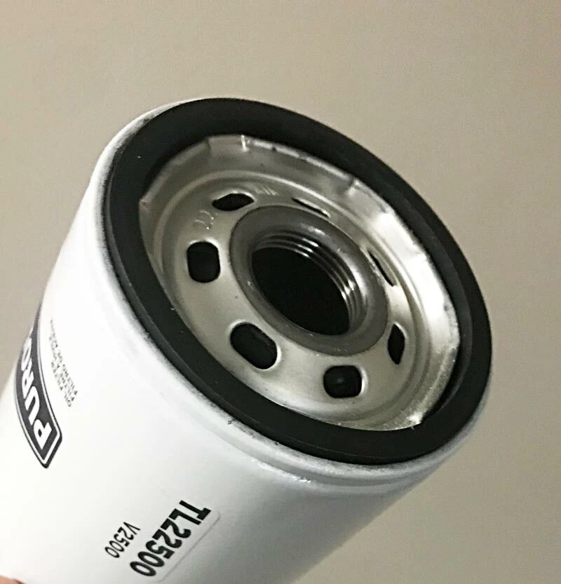 FILTRO DE ACEITE PUROLATOR TECH TL22500 - CAJA DE 12 - MÁS DE 1800 VEHÍCULOS Foto 3 de 4