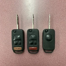 LOT of 3  MERCEDES-BENZ KEYLESS ENTRY REMOTE TRANSMITTER FLIP KEY - PARTS