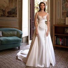 Charming Lace Ball Dress with Applique Mermaid Detachable Train Evening Gown