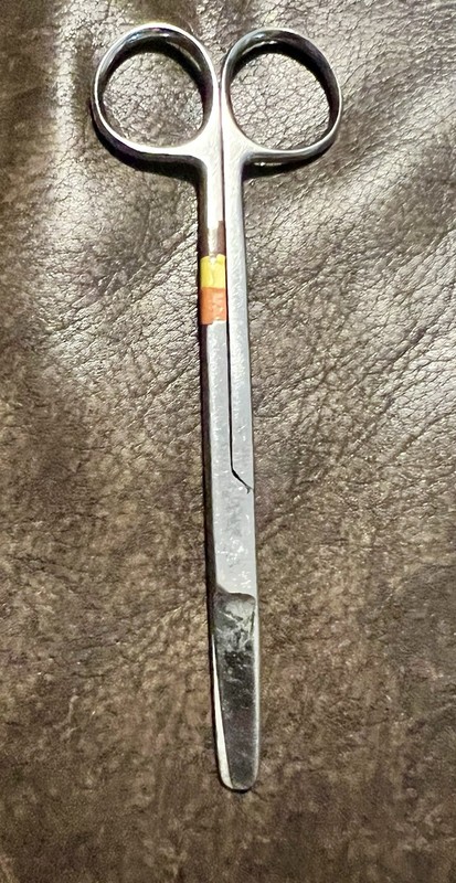 Stitch SMS Scissor Med. Suture Removal Hook Stainless Steel Orange Yellow Tape